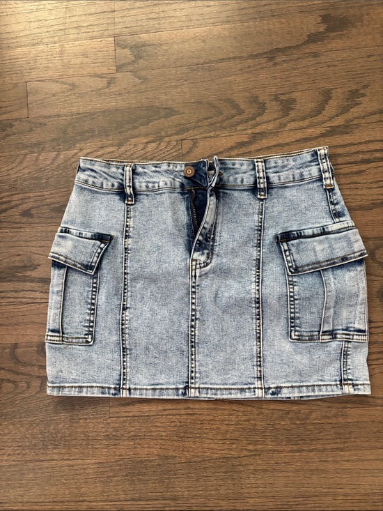 Sincerly Jules Dresses & Skirts - Sincerely Jules Light Blue Denim Cargo Mini Skirt